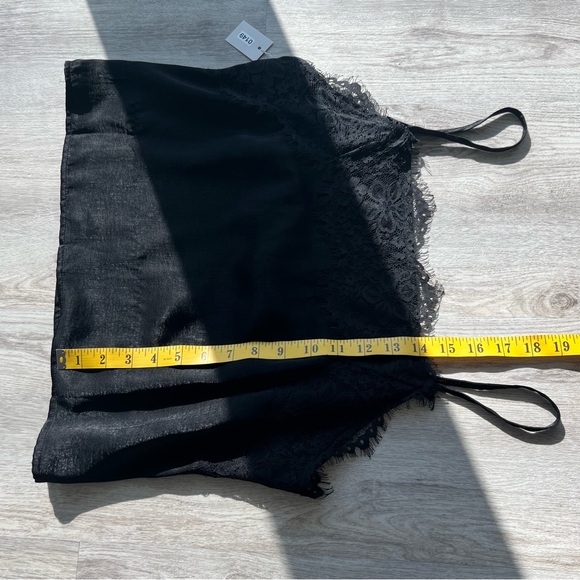 DAINTY BLACK LACE TRIMMED CAMI - Picture 7 of 9